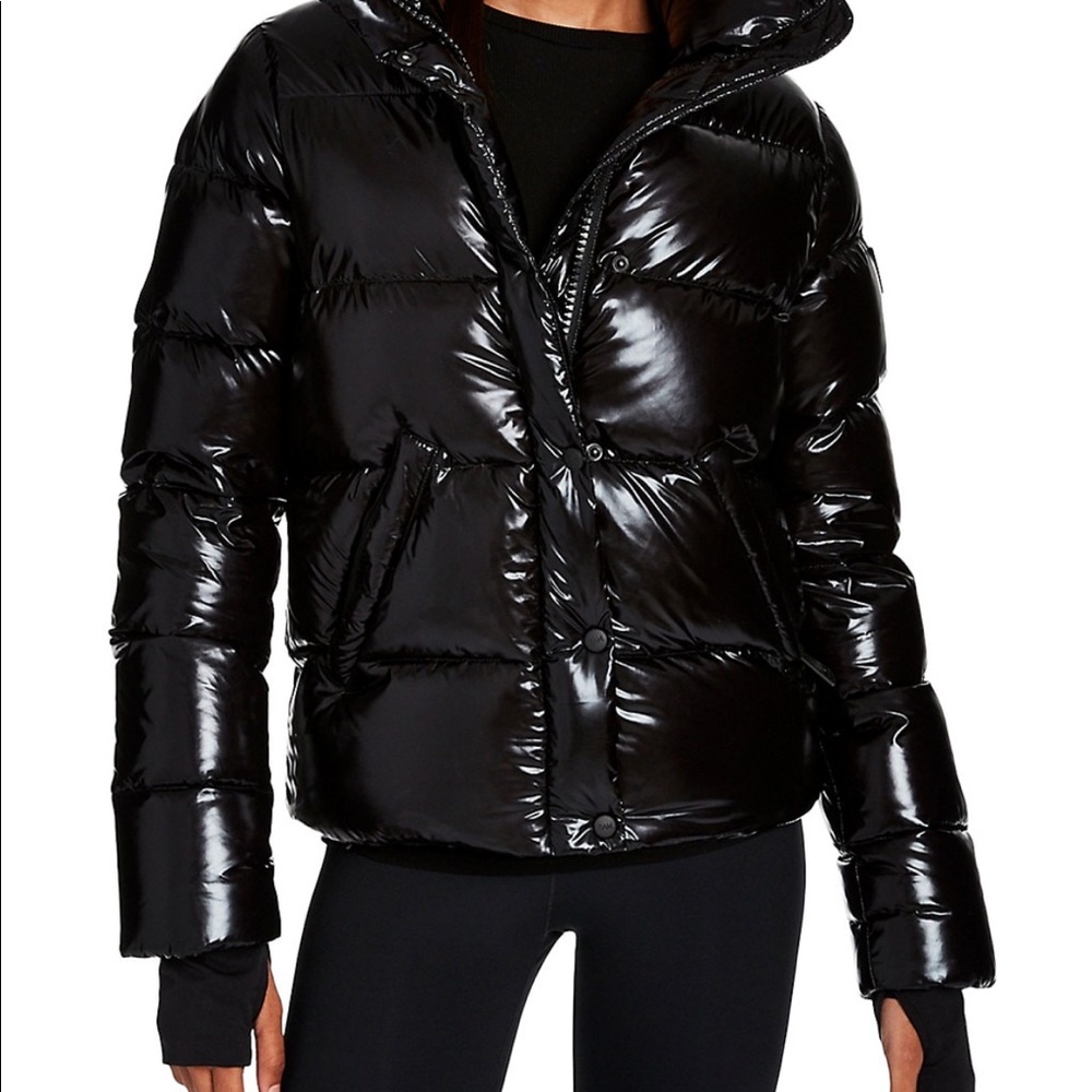 COPY - SAM. Black puffer jacket. Large